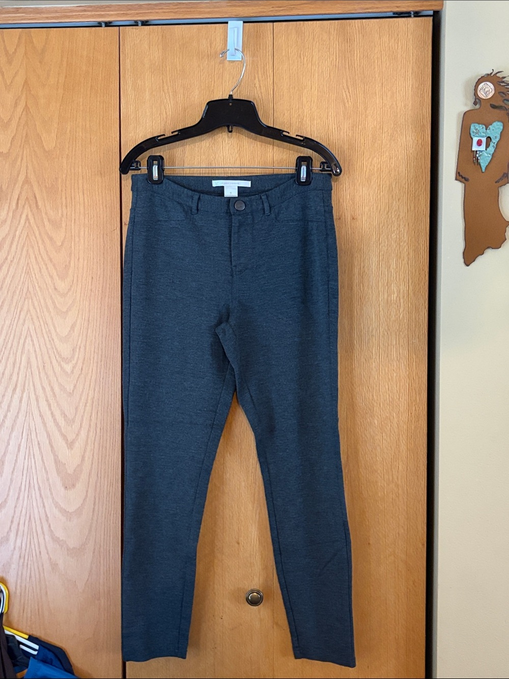 Lauren Conrad Gray super stretch slim fit ponte pants size 10 x 28.5” inseam EUC